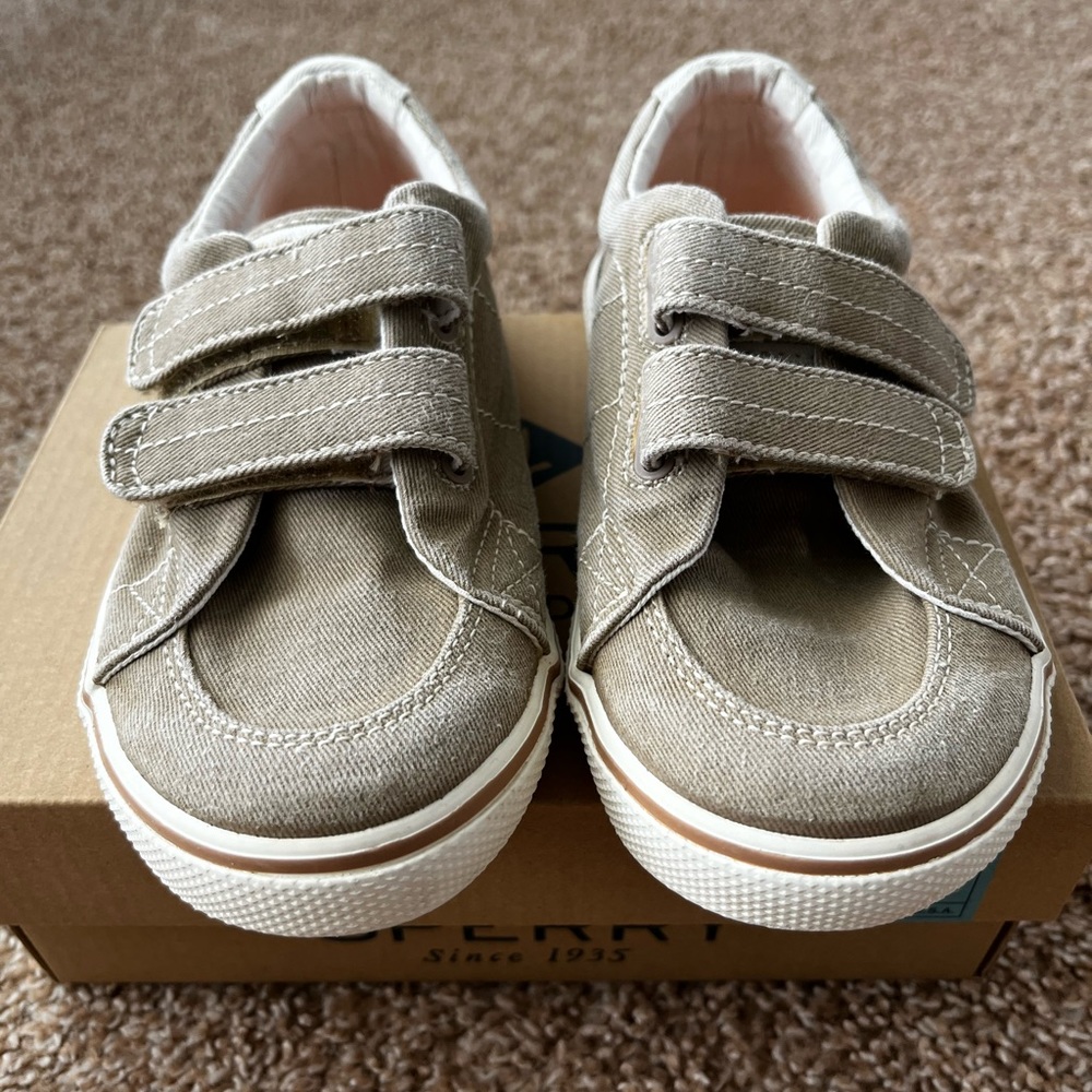 Sperry Halyard Khaki Tan Velcro Shoes Wide